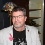 Takhle to nevzdal: Jančařík na vozíku táhne divadla, slaví v Mánesu a plánuje další premiéry Takhle to nevzdal: Jančařík na vozíku táhne divadla, slaví v Mánesu a plánuje další premiéry