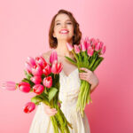 Jak prodloužit život tulipánům ve váze? Pomůže led, správný řez i jeden nečekaný detail Jak prodloužit život tulipánům ve váze? Pomůže led, správný řez i jeden nečekaný detail