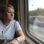 Majetek věnovala dětem, ty jí ukázaly dveře. Šokující zpověď ženy, která na prahu šedesátky musela začít od nuly Majetek věnovala dětem, ty jí ukázaly dveře