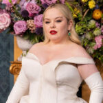 Nejsem žádná plus-size hrdinka, říká hvězda Bridgertonových